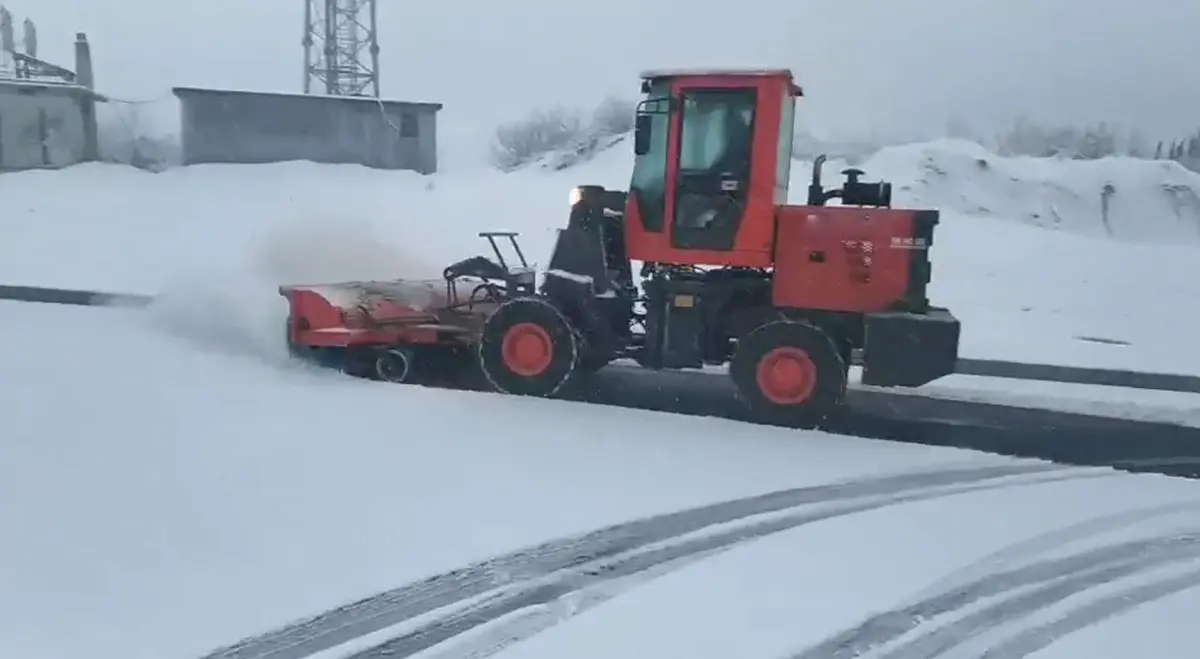 Blizzard Battlefield at -30°C: Our Snow Plough in Action